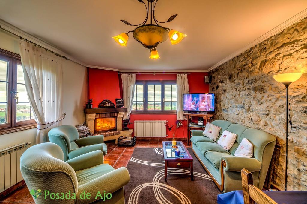 Posada De Ajo Extérieur photo